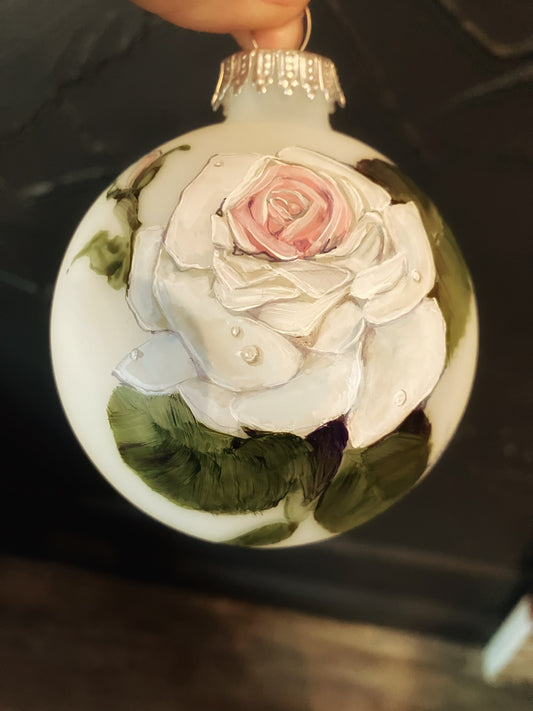 ACGS-F-003 - ALL CREATURES GREAT AND SMALL-FLORAL-ROSES
